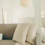 Naos - Beachside & Downtown *