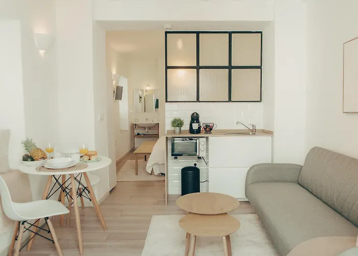 Naos - Beachside & Downtown アパート *