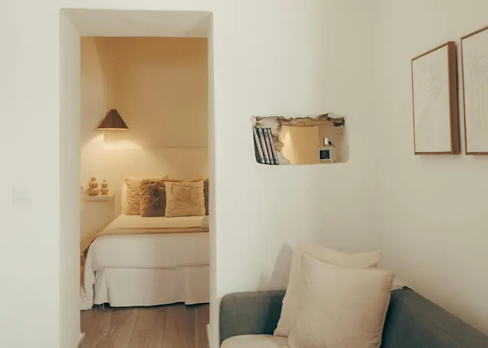 Naos - Beachside & Downtown アパート